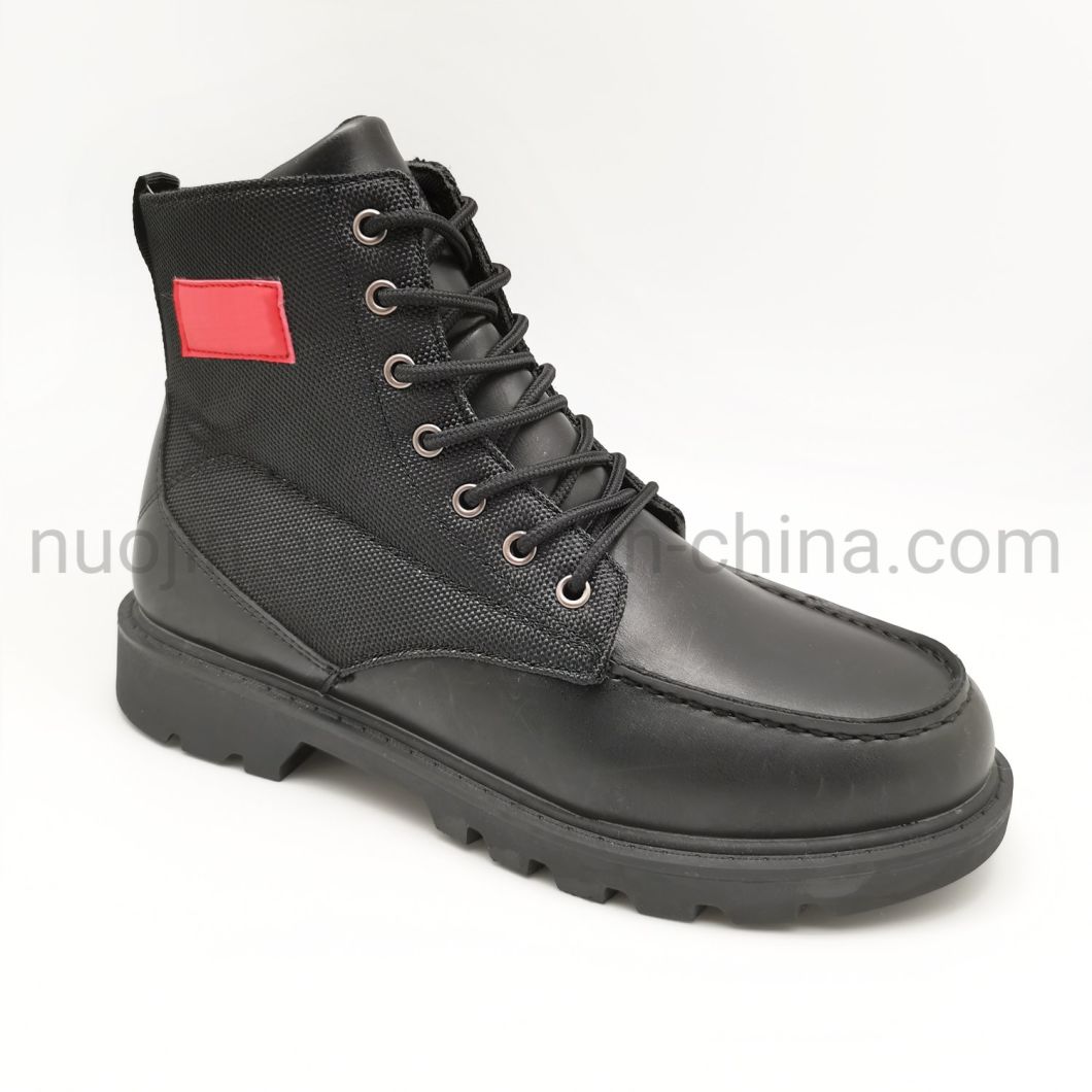 L'embout en acier compos&eacute; fait sur commande d'hommes chausse des bottes de travail de s&eacute;curit&eacute; de construction