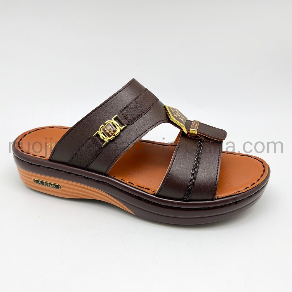 Pantoufles de luxe pour hommes d'&eacute;t&eacute; de haute qualit&eacute;