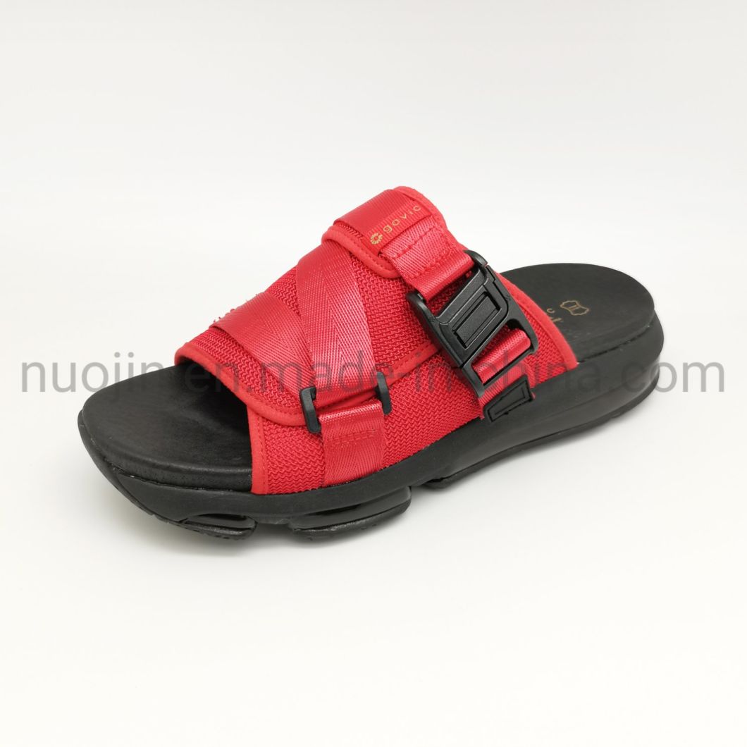 Sandales plates &agrave; bretelles crois&eacute;es personnalis&eacute;es en usine, pantoufles d'&eacute;t&eacute; pour hommes et filles, chaussures coulissantes noires brillantes