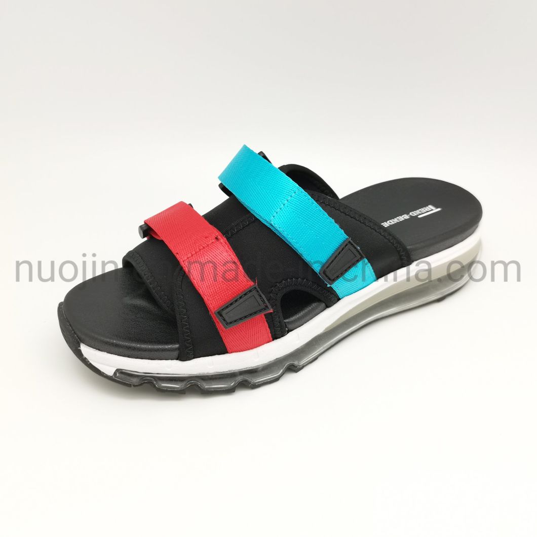 Sandales plates crois&eacute;es personnalis&eacute;es pour hommes, pantoufles d'&eacute;t&eacute; pour hommes, chaussures &agrave; glissi&egrave;re noires brillantes pour gar&ccedil;ons