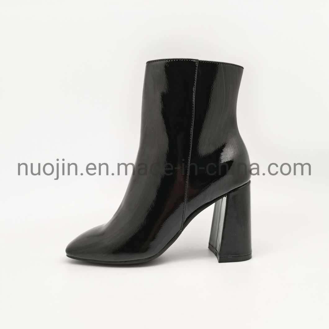 T&ecirc;te carr&eacute;e mode hiver cha&icirc;ne en m&eacute;tal femmes cylindre moyen fermeture &eacute;clair courte talon &eacute;pais cheville en cuir dames chaussures de mode