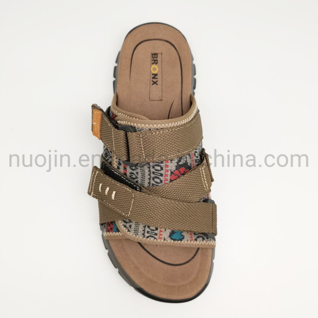 Nouveau design de chaussures de plage d'&eacute;t&eacute; pantoufles sandales pour hommes