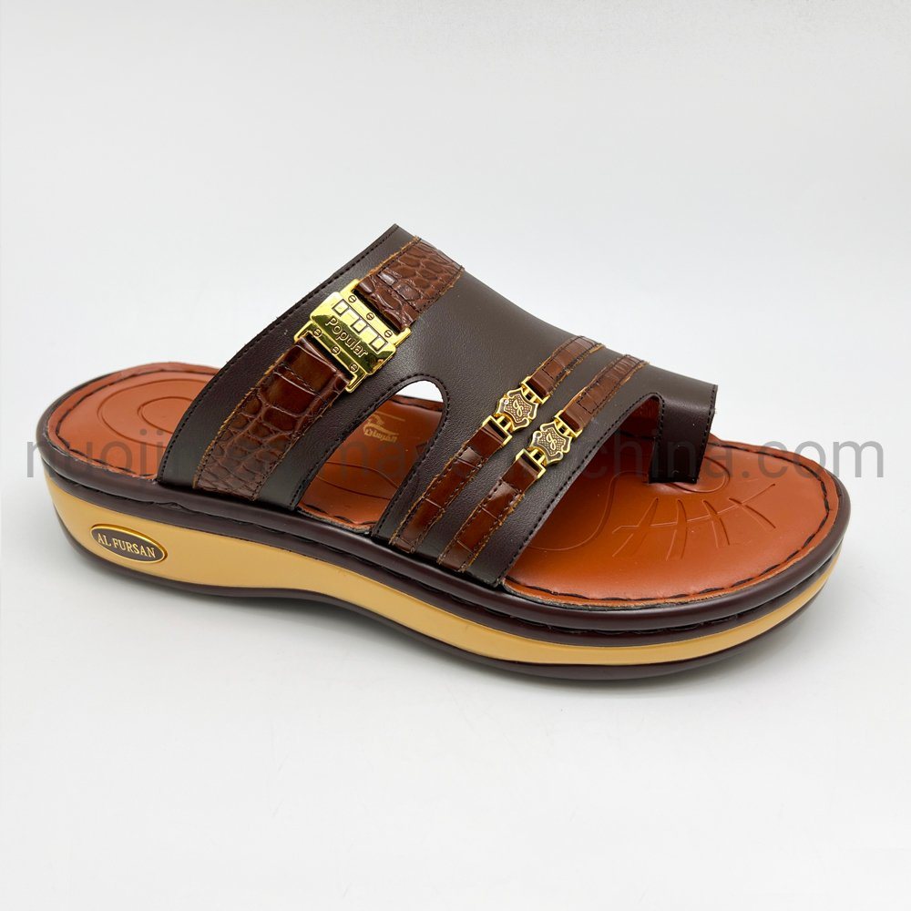 Pantoufles d'&eacute;t&eacute; pour hommes, sandales de plage respirantes, sandales confortables et d&eacute;contract&eacute;es pour hommes