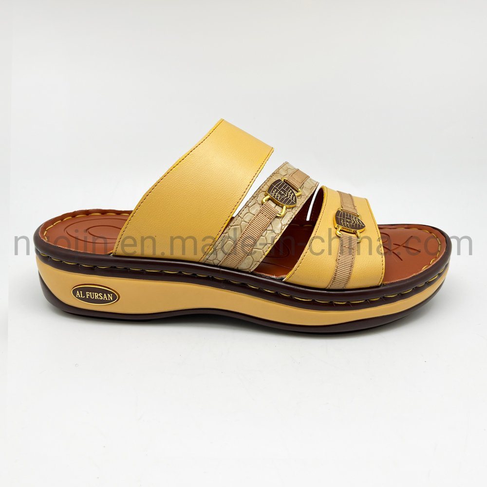 Nouvelles sandales de plage antid&eacute;rapantes, pantoufles de mode pour hommes